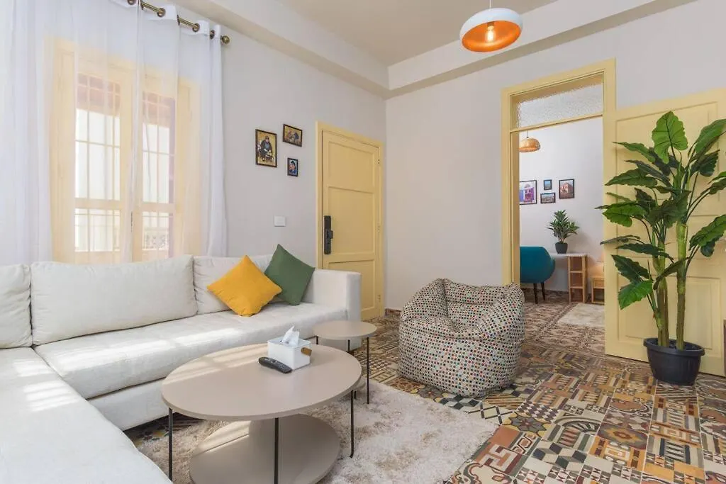 Standalone 1-Br Apt With Terrace In Ashrafieh 贝鲁特